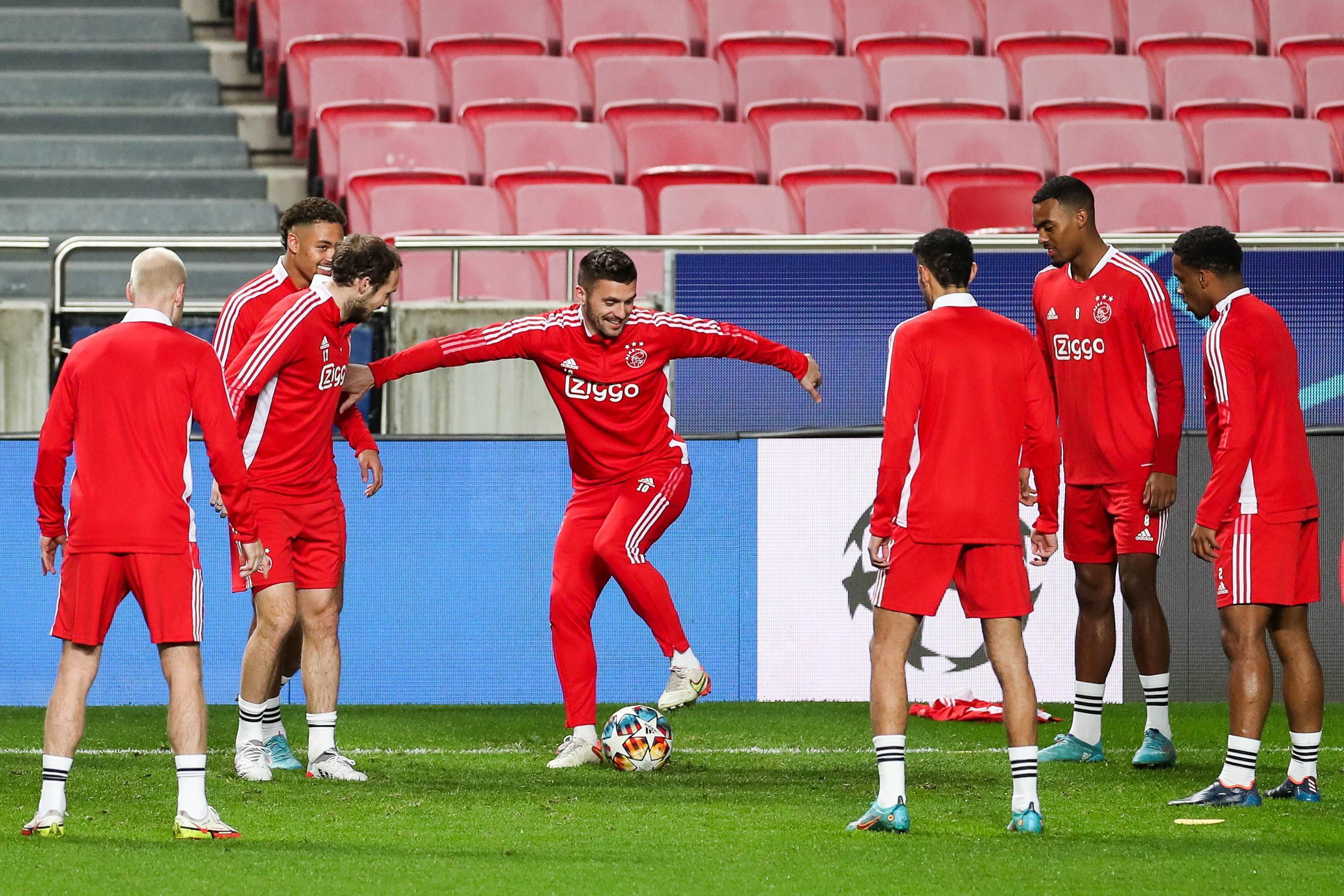 九游会-包含阿贾克斯发布备战花絮，转会期临场应变，NBA总决赛任务艰巨，纪律约束更严格的词条