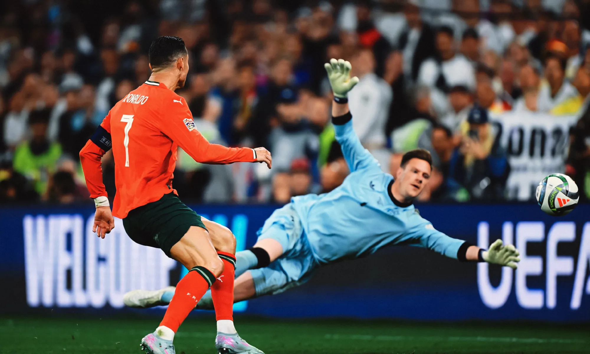 九游会- c罗在澳大利亚队比赛中突破纪录,大胜引发热议的是谁 